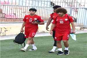 المنتخب الوطني يدشن تحضيراته في عدن استعداداً لخليجي 27