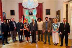 سفير اليمن يستعرض أمام مراكز الدراسات والمنظمات الألمانية آخر التطورات في ظل التصعيد مليشيا الحوثي