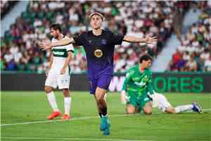 «الدوري الاسباني» برشلونة يستهل حملة الدفاع عن لقبه بفوز ساحق على مستضيفه إلتشي