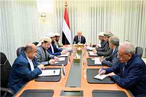 استقالة وزير التخطيط وخلافات «الرئاسي»… قراءة في الحيثيات