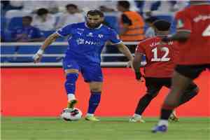 بنزيمة والهلال... مفاوضات ساخنة و«انفصال بالتراضي»