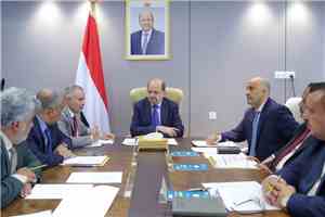 مجلس إدارة الصندوق الاجتماعي للتنمية يعقد اجتماع في عدن برئاسة رئيس الوزراء ويؤكد استدامة الشراكة مع المانحين