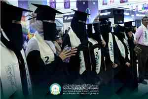 ختام مهرجان العودة إلى المدارس والجامعات بتكريم أول دفعة من طلاب التعليم الإلكتروني بجامعة القرآن الكريم والعلوم الإسلامية