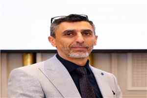 أحمد الزنداني يشيد بوزير الدفاع: مكاشفة الرأي العام سلاح لمواجهة الفساد داخل الجيش