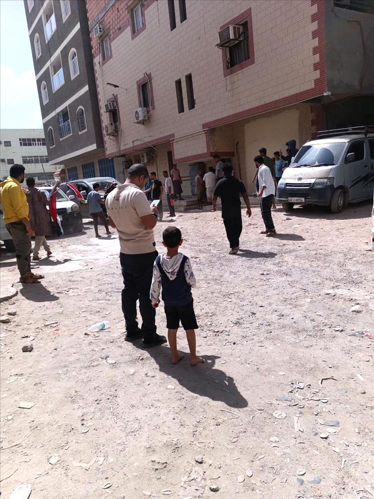 عاجل: إصابة عدد من موظفي صحيفة عدن الغد في اعتداء مسلح لعناصر المجلس الانتقالي على مقرها