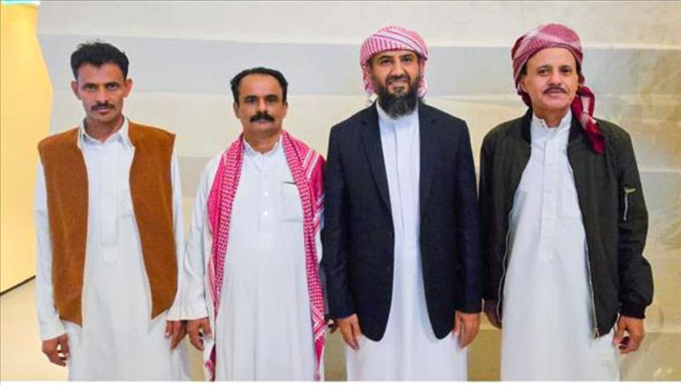 وفد حلف مناطق الواحدي يلتقي عضو قيادة المجلس الرئاسي اللواء عبد الرحمن أبو زرعة المحرمي لتحديد لقاء موسع برئاسة الحلف