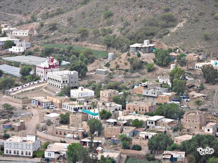 روايات متضاربة حول هزة أرضية أو انفجار في مريس بالضالع