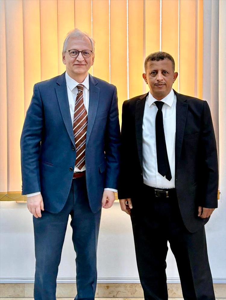 عاجل: السفير الألماني يُدين الهجوم على «عدن الغد» ويؤكد على أهمية حماية حرية الصحافة