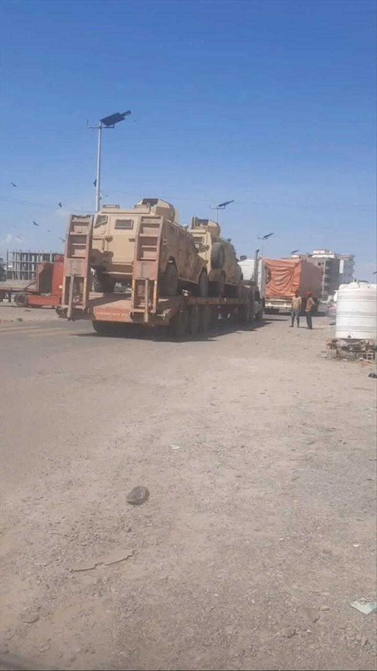 تعزيزات عسكرية من قوات درع الوطن تصل العاصمة المؤقتة عدن