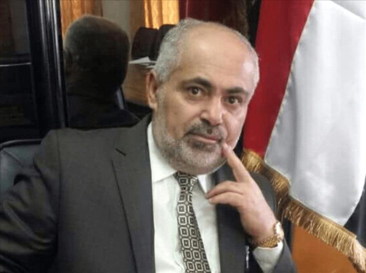 كمال البعداني يحذر الوزراء من خيانة اليمين: القسم أمام الله قبل العليمي