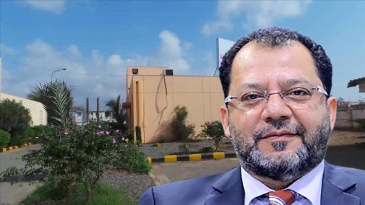 موظفو وزارة الكهرباء يهنئون المهندس عدنان الكاف بمناسبة تعيينه وزيراً للكهرباء