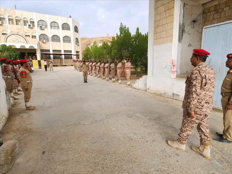 المنطقة العسكرية الثانية تنظم مراسم استقبال رسمية لقائدها اللواء "اليميني" في المكلا