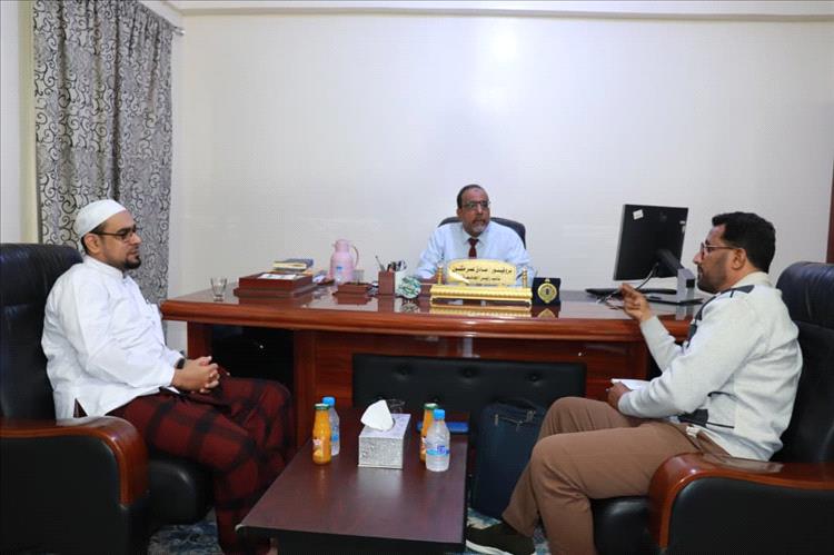 جامعة الأحقاف ومؤسسة صلة للتنمية تبحثان آفاق التعاون الأكاديمي في المرحلة المقبلة