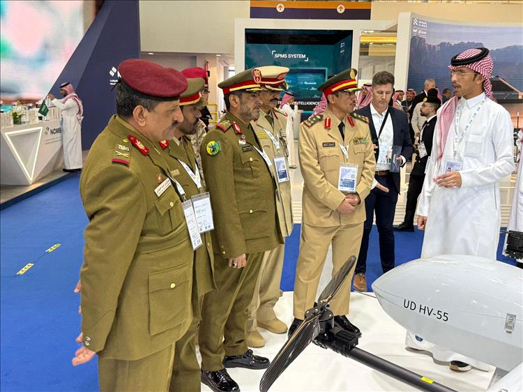 رئيس هيئة الأركان العامة يشارك في افتتاح معرض الدفاع العالمي بالرياض