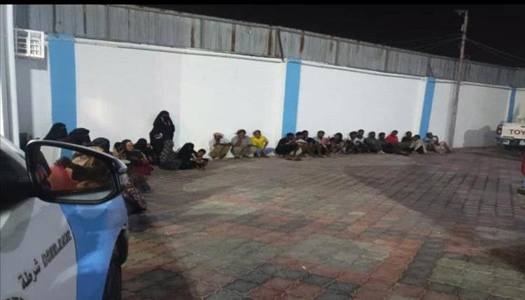 أمن عدن يُطلق حملة "فرض النظام": ملاحقة لبائعي المفرقعات وإنهاء عشوائية التسول بالمديريات