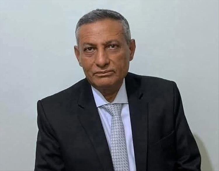 القدسي يوضح ملابسات تعيينه وزيرًا للتعليم العالي ويؤكد تمسكه بأداء اليمين داخل اليمن