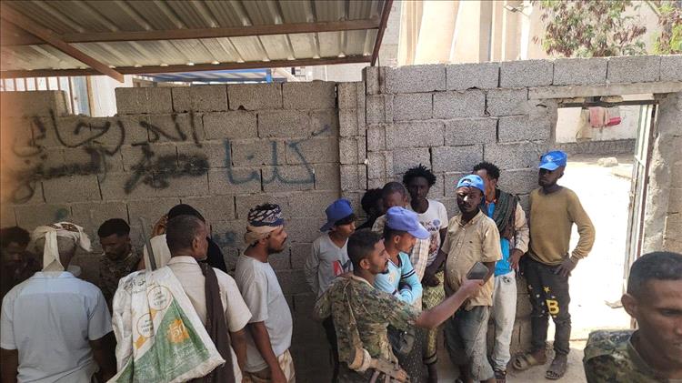 شرطة دار سعد تنفذ حملة أمنية لمكافحة التسول والباعة المتجولين بالشوارع