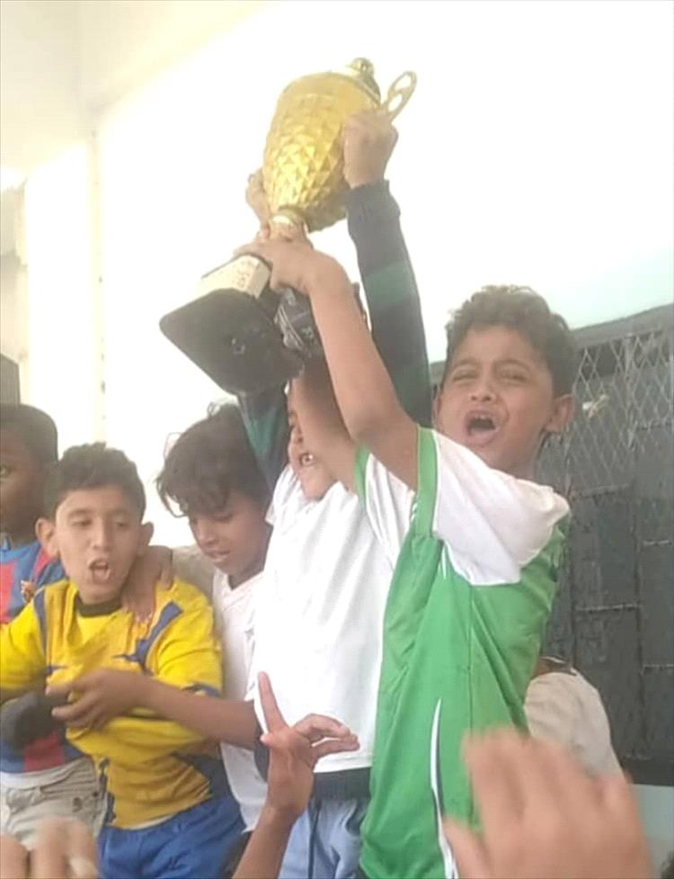 اختتام دوري كرة القدم للصفوف الدنيا بمدرسة الشهيد ناجي بودر