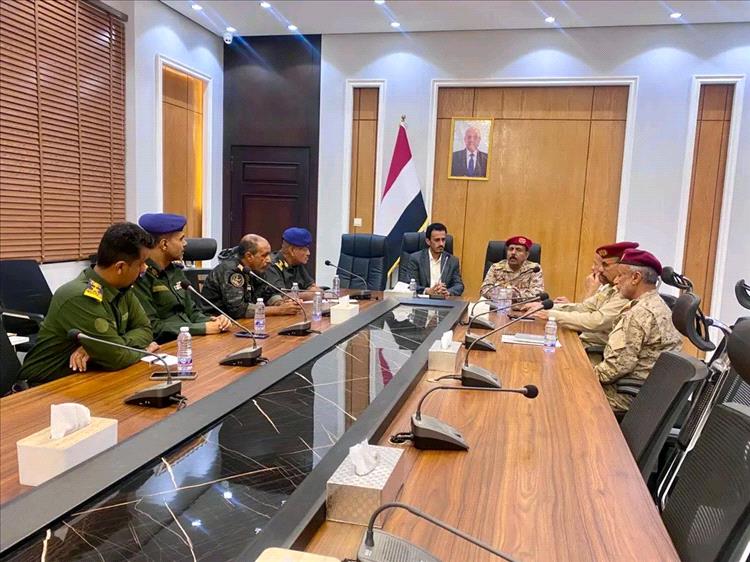 اللجنة الأمنية بحضرموت تعقد اجتماعًا لبحث مستجدات الأوضاع العسكرية والأمنية