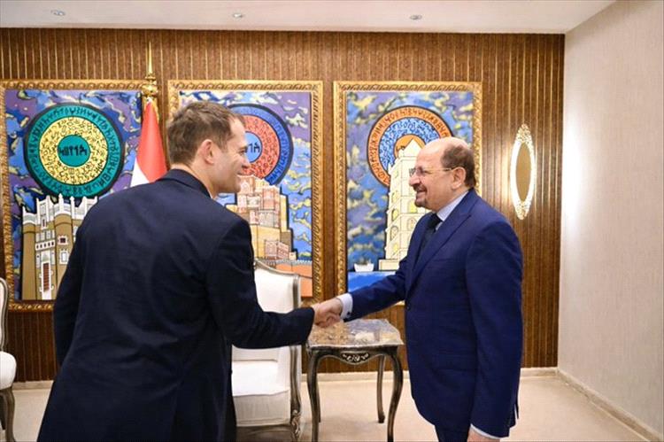 حراك يمني لتعزيز الشراكة الدولية والقدرات العسكرية والإدارية