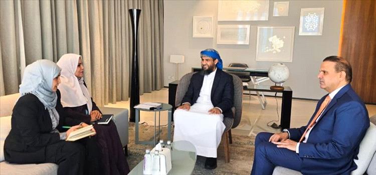 المحرّمي يشدد على ضرورة الارتقاء بالمنظومة القانونية وتعزيز حضور المرأة في مراكز صنع القرار