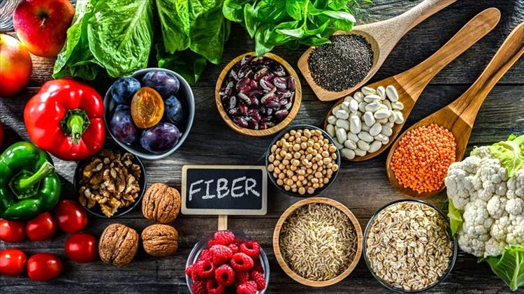 أي نوع من الألياف هو الأفضل لصحة الأمعاء؟