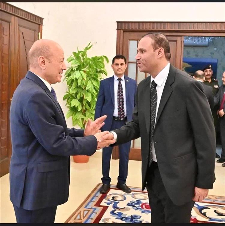 وزير في الحكومة الجديدة: تلقّينا توجيهات بالعودة إلى عدن خلال 24 ساعة والعمل من الداخل