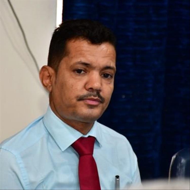 ماجد الداعري: عدن ترفض الدولار… أسواق كبرى توقف البيع بالعملة الصعبة وترقب لتحسن الريال اليمني