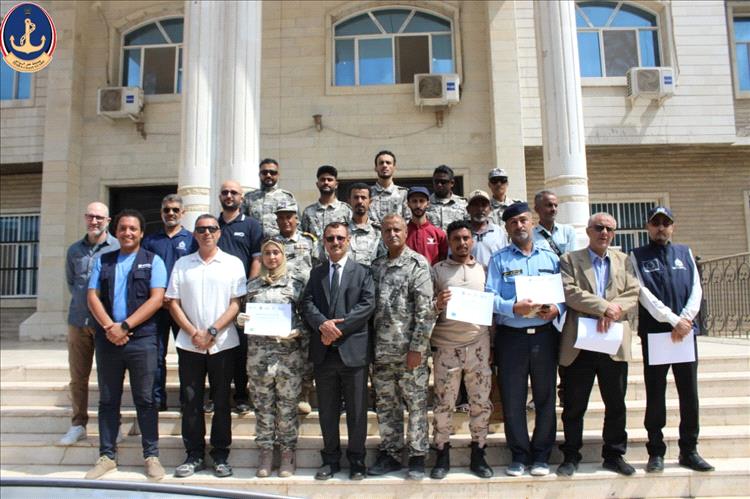 برعاية (UNODC).. خفر السواحل يختتم دورة تخصصية في الصعود والتفتيش والتحقيق البحري المشتركة