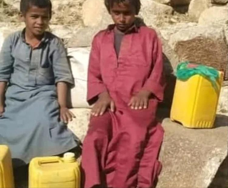 مأساة في حجة.. وفاة طفلة بعد سقوطها في بئر مكشوفة وسط تفاقم أزمة المياه