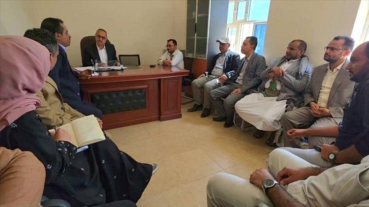 اللجنة الوطنية للتحقيق تزور جهاز الأمن السياسي وتلتقي السلطة القضائية بتعز