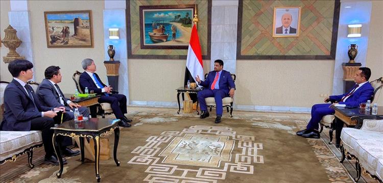 وزير التعليم الفني والسفير الكوري يسلطان الضوء على مشاريع البنية التحتية والتعليمية