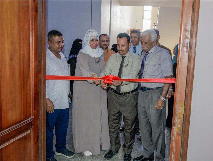 لتعزيز البحث العلمي وخدمة القطاعات المختلفة.. كلية العلوم الإدارية بجامعة عدن تدشن وحدة التحليل الإحصائي