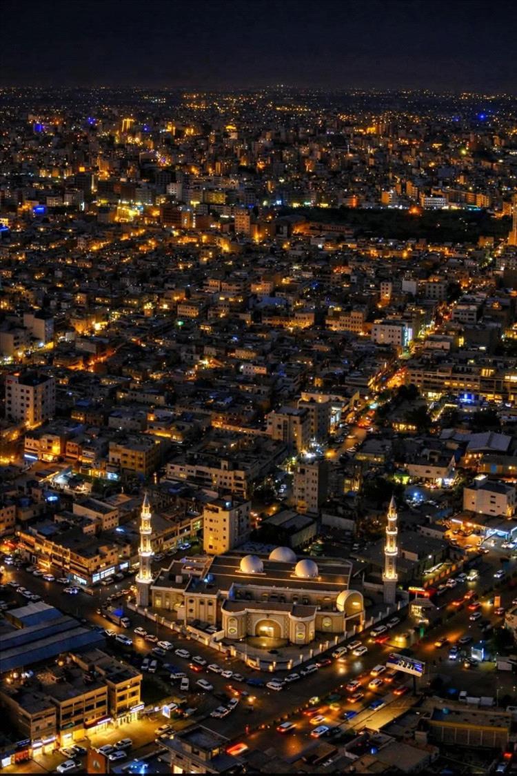 صحفيون وسياسيون جنوبيون يدعون إلى تبني خطاب عقلاني جامع والاستفادة من العلاقة مع السعودية لتحقيق مطلب شعب الجنوب