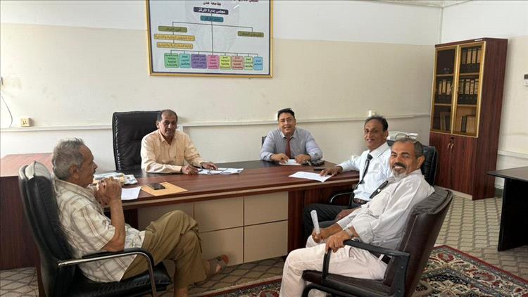 مركز الدراسات والاستشارات القانونية والاقتصادية بجامعة عدن يعقد اجتماعه الدوري ويقر ملامح خطة 2026