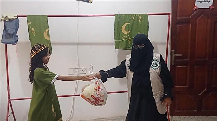 لحج.. جمعية نساء المحلة تضيء شموع التكافل ببرامج رمضانية نوعية