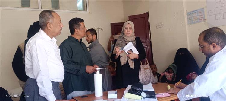 وفد من وزارة الصحة يزور مركز باتيس الصحي بخنفر ويشيد بجهودهم