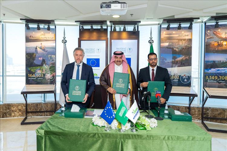 الرياض تشهد توقيع اتفاقية تمويل مشروع تعزيز الأمن المائي بالطاقة المتجددة في مأرب