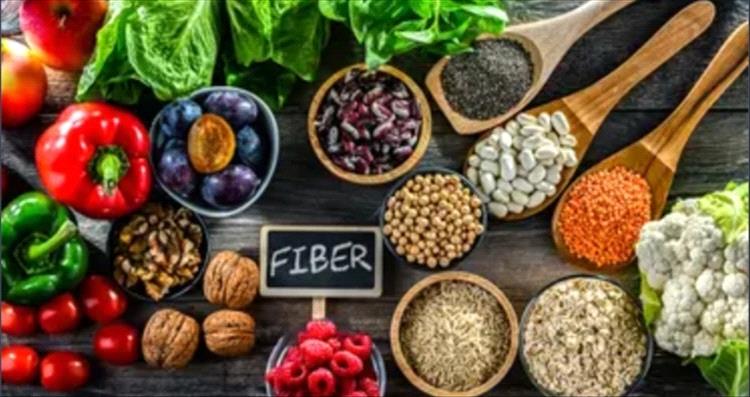 سلاح ذو حدين".. خبراء يحذرون من "هوس الألياف" دون ترطيب كافٍ