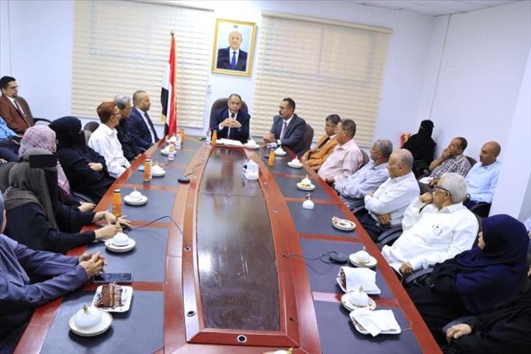 وزير الصناعة والتجارة يناقش أولويات المرحلة المقبلة وخطط العمل التنفيذية للوزارة