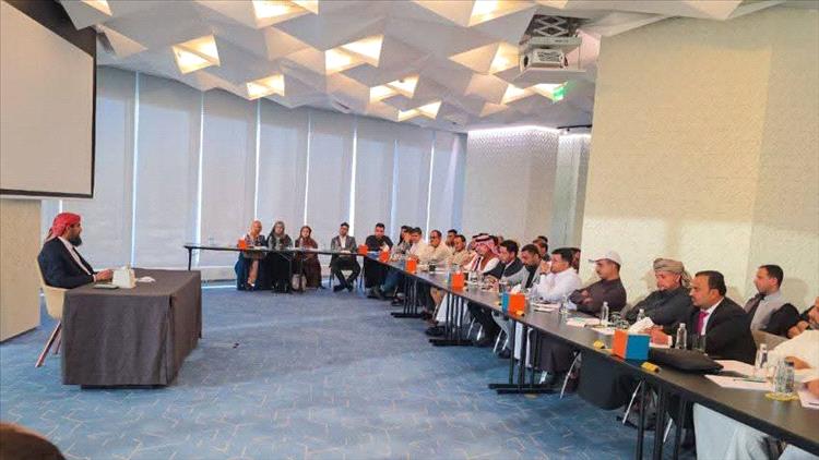 المحرّمي يعقد لقاءً موسعاً مع نخبة من الإعلاميين والصحفيين