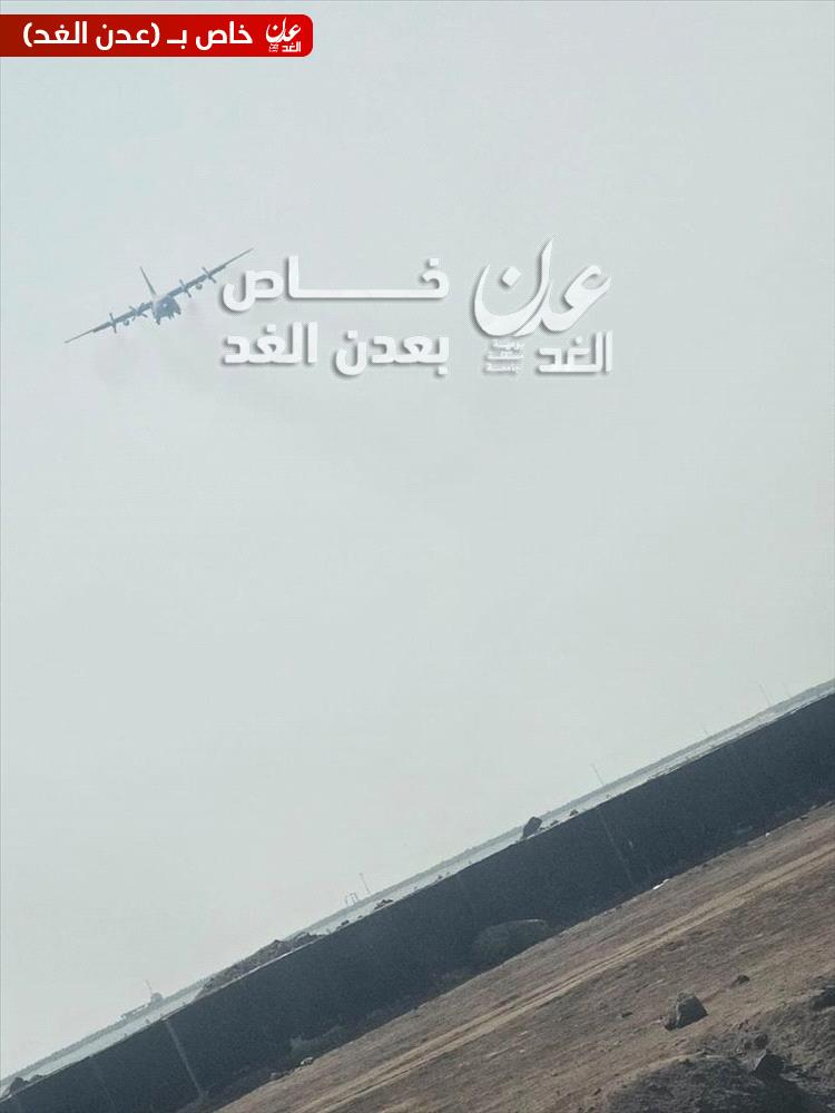 عودة حكومية لافتة.. رئيس الوزراء وعدد من قيادات الدولة يصلون إلى العاصمة المؤقتة عدن