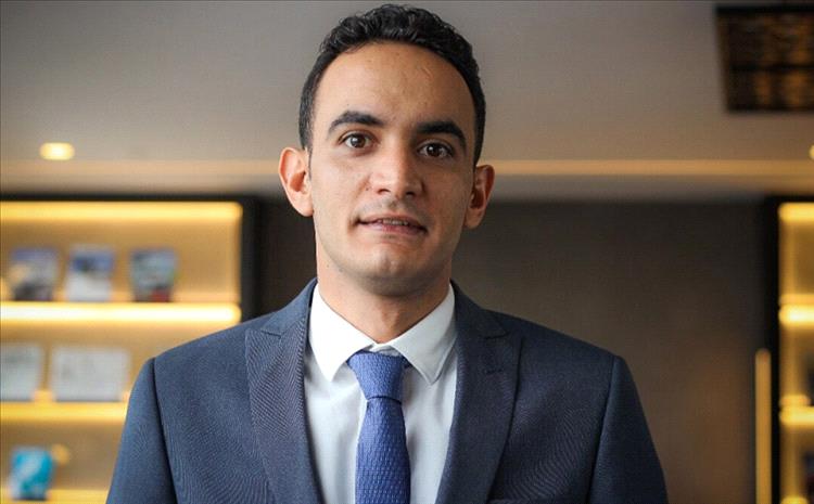 فارع المسلمي: يمين دستورية في سفارة و35 وزيرًا… الحكومة اليمنية الجديدة بين الفرصة الضائعة وتحديات الواقع