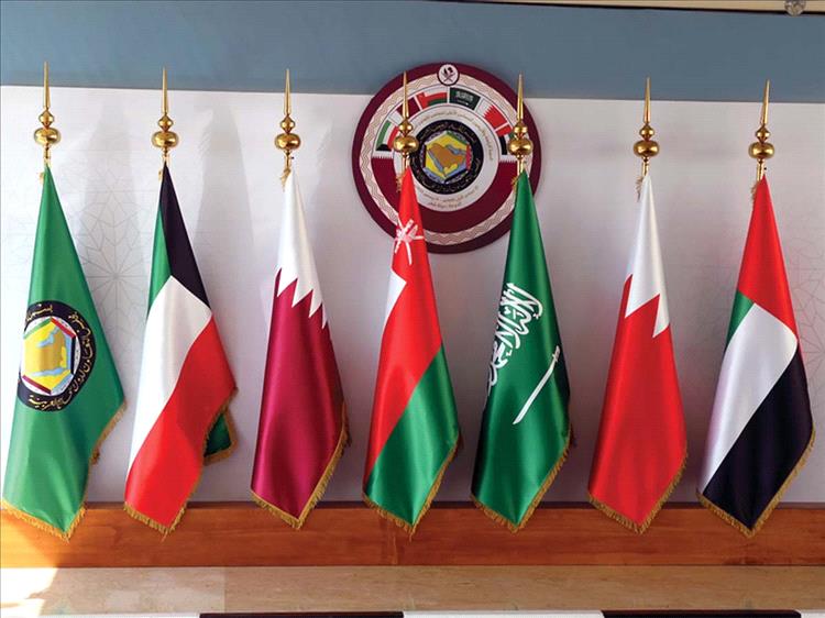 وزير سابق: من يظن اليمن عبئًا على الخليج يجهل الحقيقة… نحن بوابة التجارة وثروة المنطقة القادمة