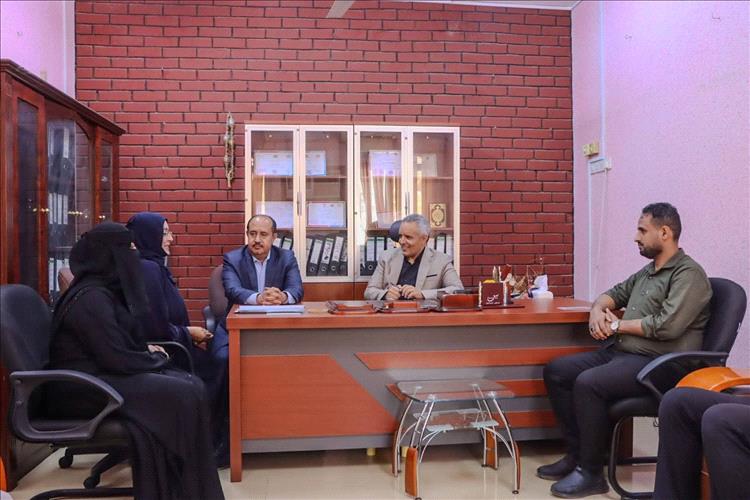 وزير الشؤون الاجتماعية والعمل يطّلع على أنشطة صندوق الرعاية الاجتماعية