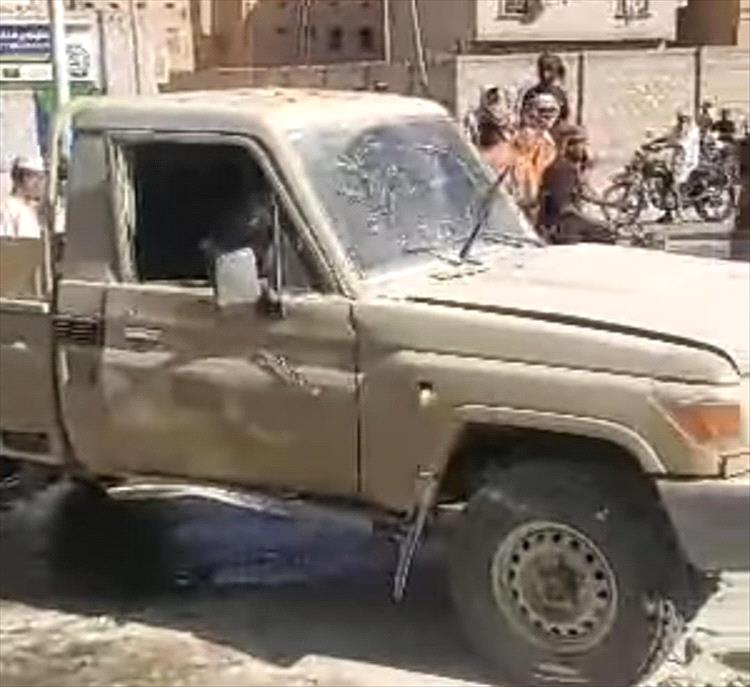 انفجار يستهدف طقماً عسكرياً لقوات درع الوطن في سيئون ويصيب السائق