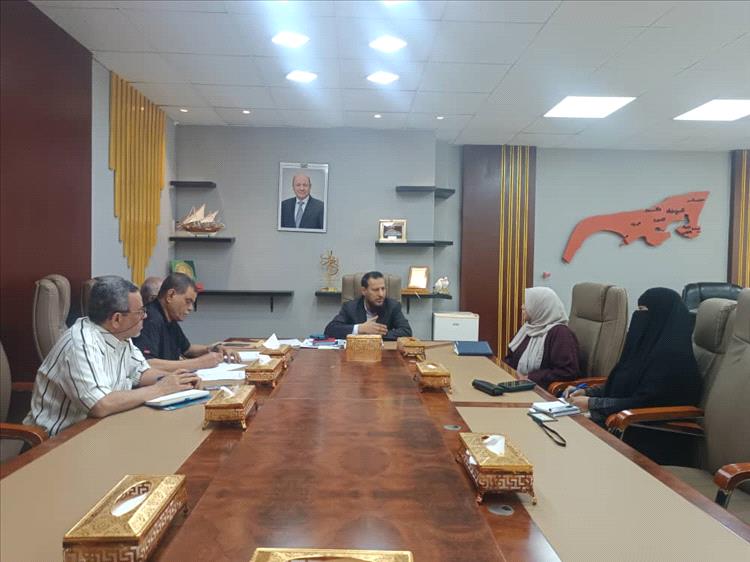 وزيرة شؤون المرأة تناقش مع وزير الدولة محافظ عدن تمكين المرأة في كافة مجالات الحياة
