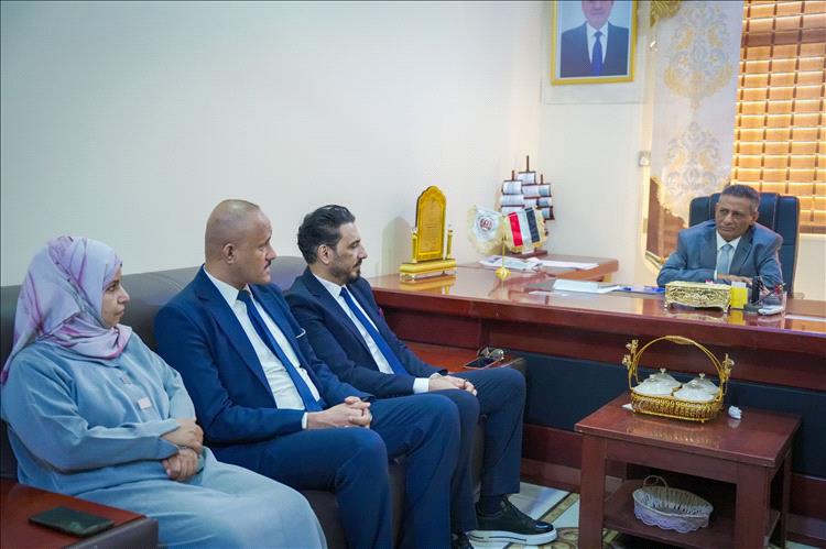 وزير التعليم العالي والبحث العلمي يلتقي بوفد الجامعة الألمانية الدولية عدن