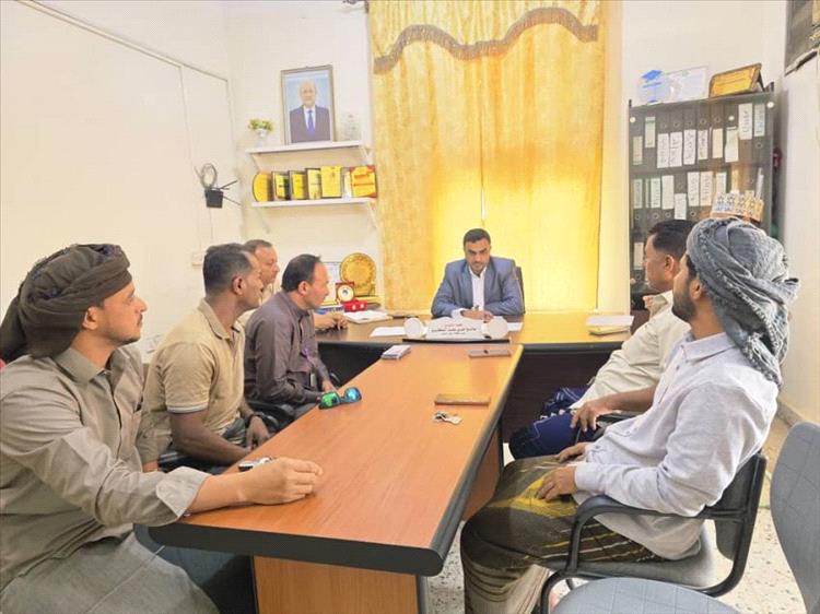 اجتماع في سقطرى يناقش تطوير القطاع السياحي بالمحافظة