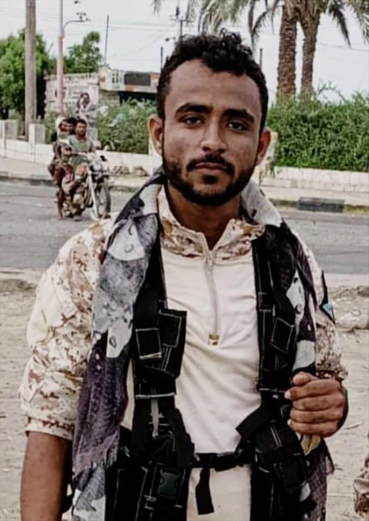 قائد سرية في اللواء الثاني دعم وإسناد يكشف تفاصيل خلافات قيادية ويطالب باحتواء التوتر في أبين